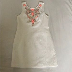 Lily 🧡 White with fluorescent orange